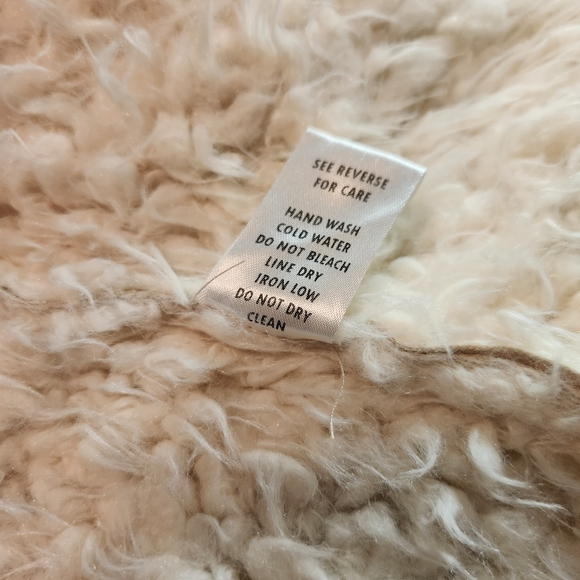 🌼Altar'd State Shearling and Faux Suede Beige Vest with Pockets Size Small - Picture 11 of 11